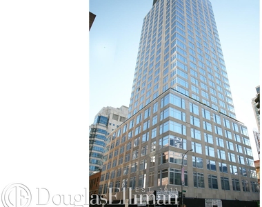 400 East 67th St - Photo Thumbnail 15