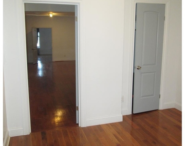 2186 Fulton St - Photo Thumbnail 10