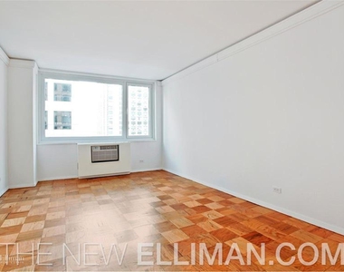 230 West 55th St - Photo Thumbnail 0