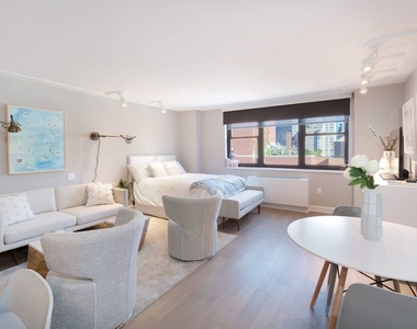 Bright, Spacious, Modern Studio in Murray Hill - Photo Thumbnail 7