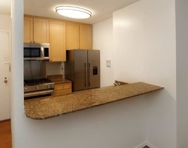 115 East 34th  - Photo Thumbnail 2