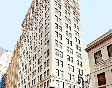 71 Nassau St - Photo Thumbnail 6