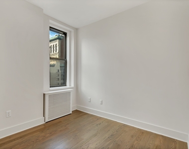 Madison Avenue - Photo Thumbnail 3