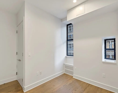 Madison Avenue - Photo Thumbnail 4