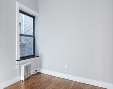 221 Mott St - Photo Thumbnail 5