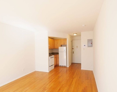 434 East 84th Street - Photo Thumbnail 0