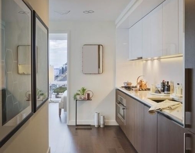 605 West 42nd Street, New York, NY 10036 - Photo Thumbnail 3