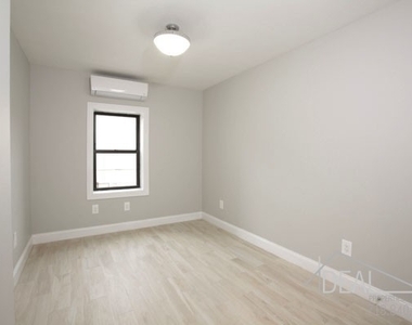 264A Brooklyn Avenue - Photo Thumbnail 2