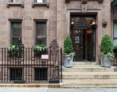 55 East 76th St - Photo Thumbnail 1