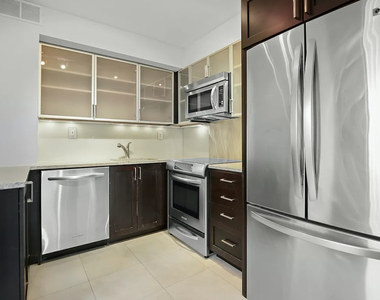West 68  St  - Photo Thumbnail 2
