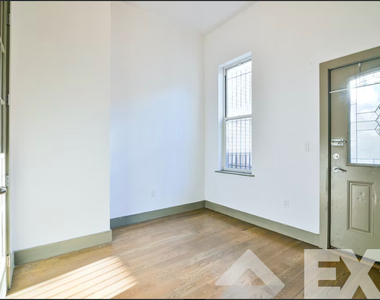 238 Central Ave Brooklyn, NY 11221, USA - Photo Thumbnail 4