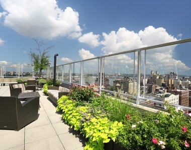 West 81 Street  - Photo Thumbnail 9