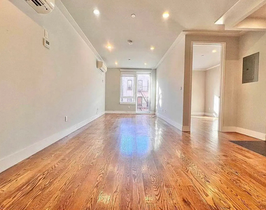 62 East 21st Street - Photo Thumbnail 8