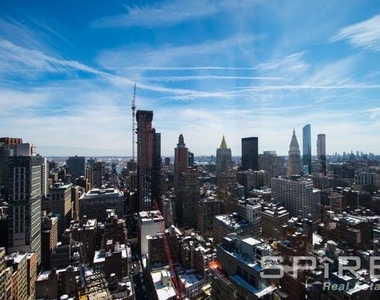 100 West 31st Street - Photo Thumbnail 10