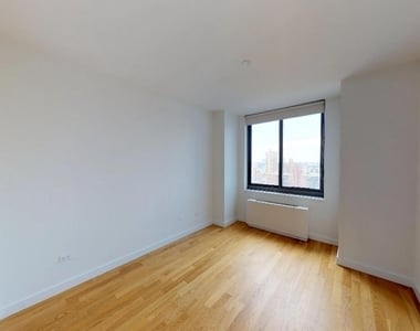 Columbus Avenue  - Photo Thumbnail 3