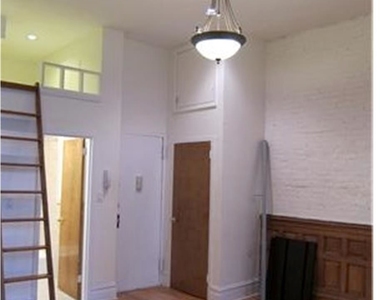 67 West 89th St - Photo Thumbnail 3