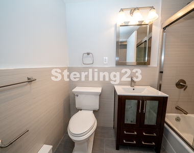 25-61 46th Street - Photo Thumbnail 16