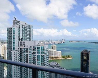 1010 Brickell Av - Photo Thumbnail 29