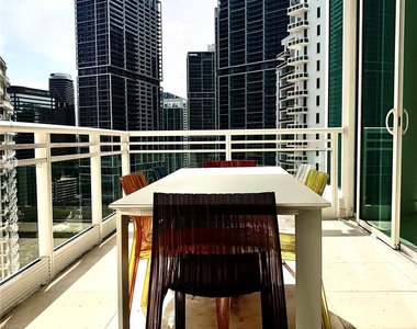 900 Brickell Key Blvd - Photo Thumbnail 4