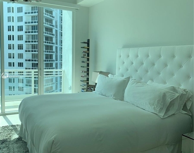 900 Brickell Key Blvd - Photo Thumbnail 46