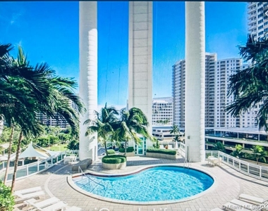 900 Brickell Key Blvd - Photo Thumbnail 112