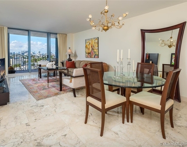 1500 Ocean Dr - Photo Thumbnail 15