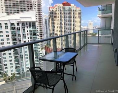 1300 Brickell Bay Dr - Photo Thumbnail 7