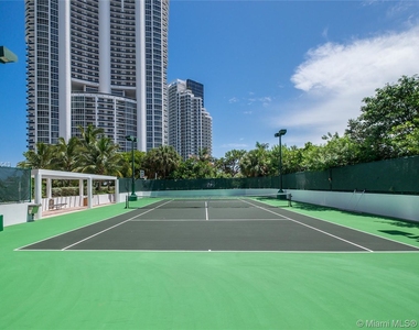 18201 Collins Ave - Photo Thumbnail 76