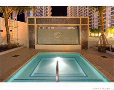 350 S Miami Ave - Photo Thumbnail 8