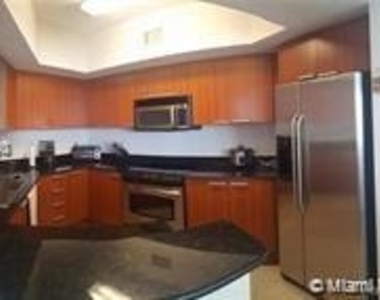 16699 Collins Ave - Photo Thumbnail 26