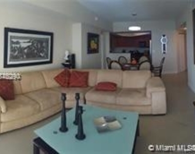 16699 Collins Ave - Photo Thumbnail 27