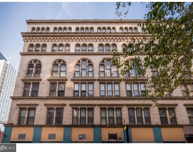 701 Sansom Street - Photo Thumbnail 2