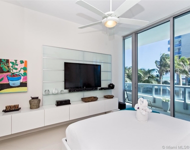 6799 Collins Ave - Photo Thumbnail 21