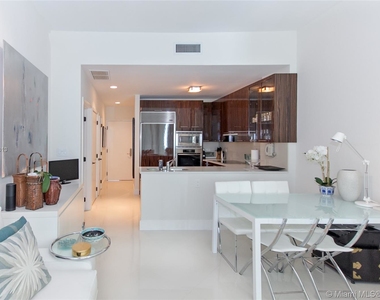 6799 Collins Ave - Photo Thumbnail 14