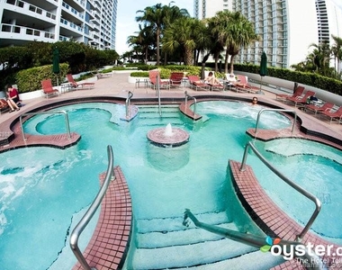 1717 N Bayshore Dr - Photo Thumbnail 27