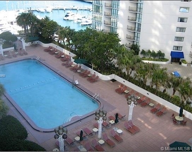 1717 N Bayshore Dr - Photo Thumbnail 16