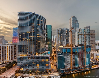 475 Brickell Ave - Photo Thumbnail 34