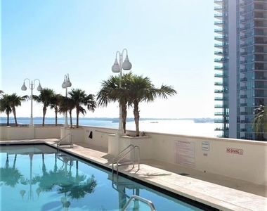 1200 Brickell Bay Dr - Photo Thumbnail 18