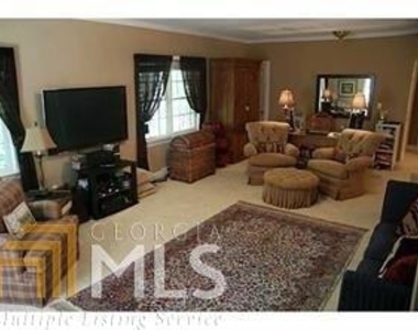 4962 Village Terrace Dr - Photo Thumbnail 10