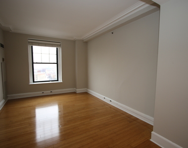 415 West Belmont Avenue - Photo Thumbnail 6