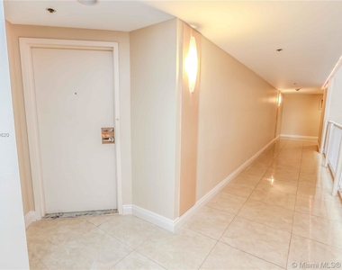 1717 N Bayshore Dr - Photo Thumbnail 31