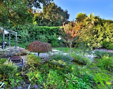 3929 Beverly Glen Boulevard - Photo Thumbnail 49