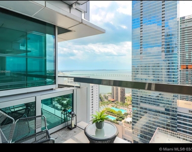 1395 Brickell Ave - Photo Thumbnail 74