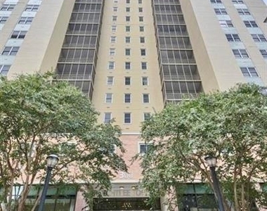 300 Peachtree St Ne - Photo Thumbnail 14