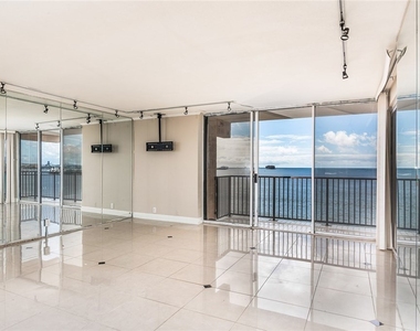 1750 E Ocean Boulevard - Photo Thumbnail 9