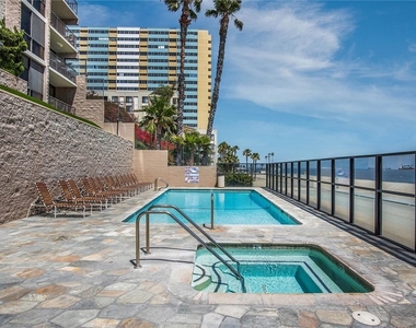 1750 E Ocean Boulevard - Photo Thumbnail 24