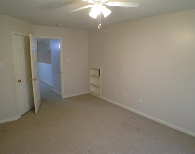 3019 Kinwicke Court - Photo Thumbnail 30