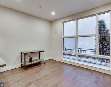 2337 Champlain St Nw #109 - Photo Thumbnail 23