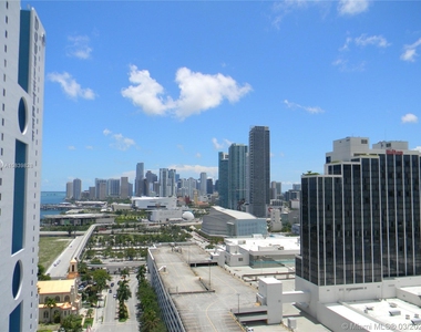 1750 N Bayshore Dr - Photo Thumbnail 29