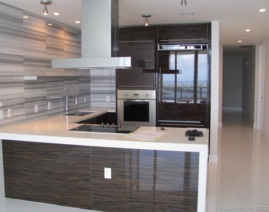 1100 Biscayne Bl - Photo Thumbnail 10